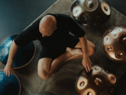 13.06. Vinyasa Flow Joga un Handpan koncertmeditācija